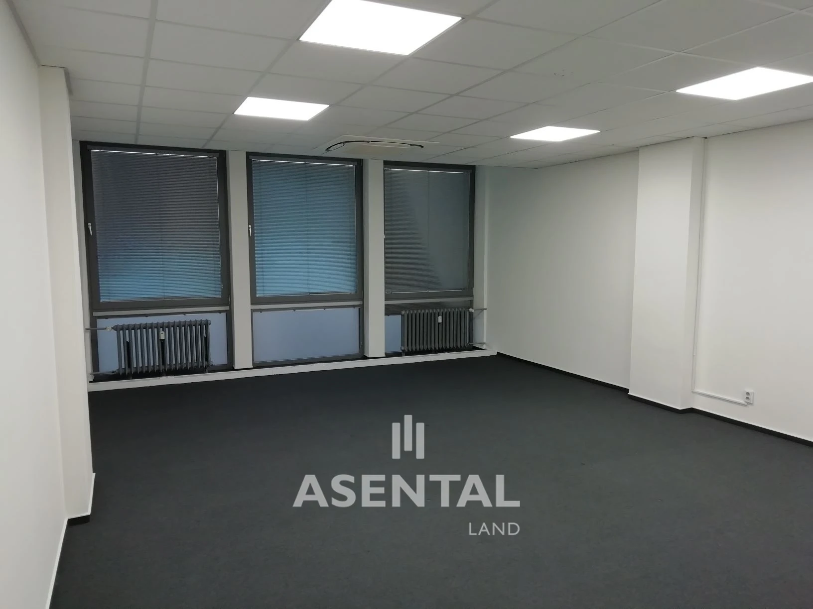 Pronájem kancelářských prostor, 296m²